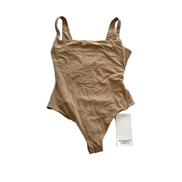 SKIMS Fits Everybody Square Neck Bodysuit in Clay - Picture 1 of 4